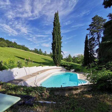 Le Marchon Ferienwohnung Bazens Exteriér fotografie