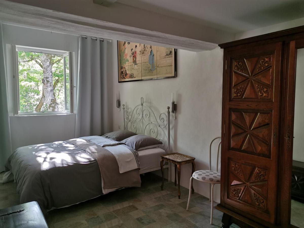 Le Marchon Ferienwohnung Bazens Exteriér fotografie