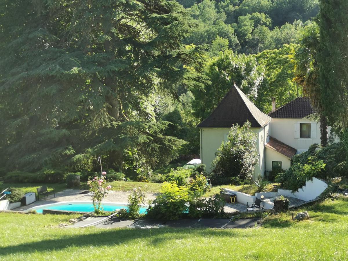 Le Marchon Ferienwohnung Bazens Exteriér fotografie
